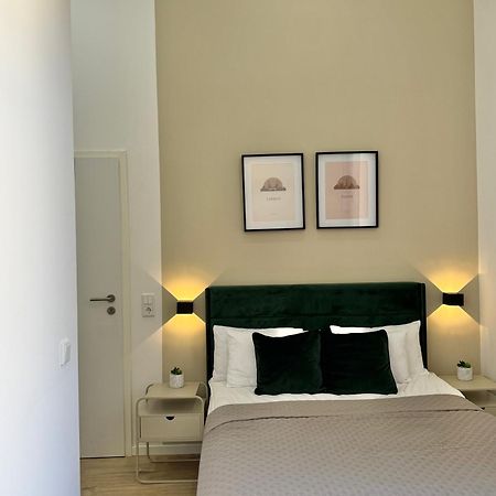 Heaven Homes - Doppelzimmer Mit Eigenem Bad Dusseldorf Exterior photo